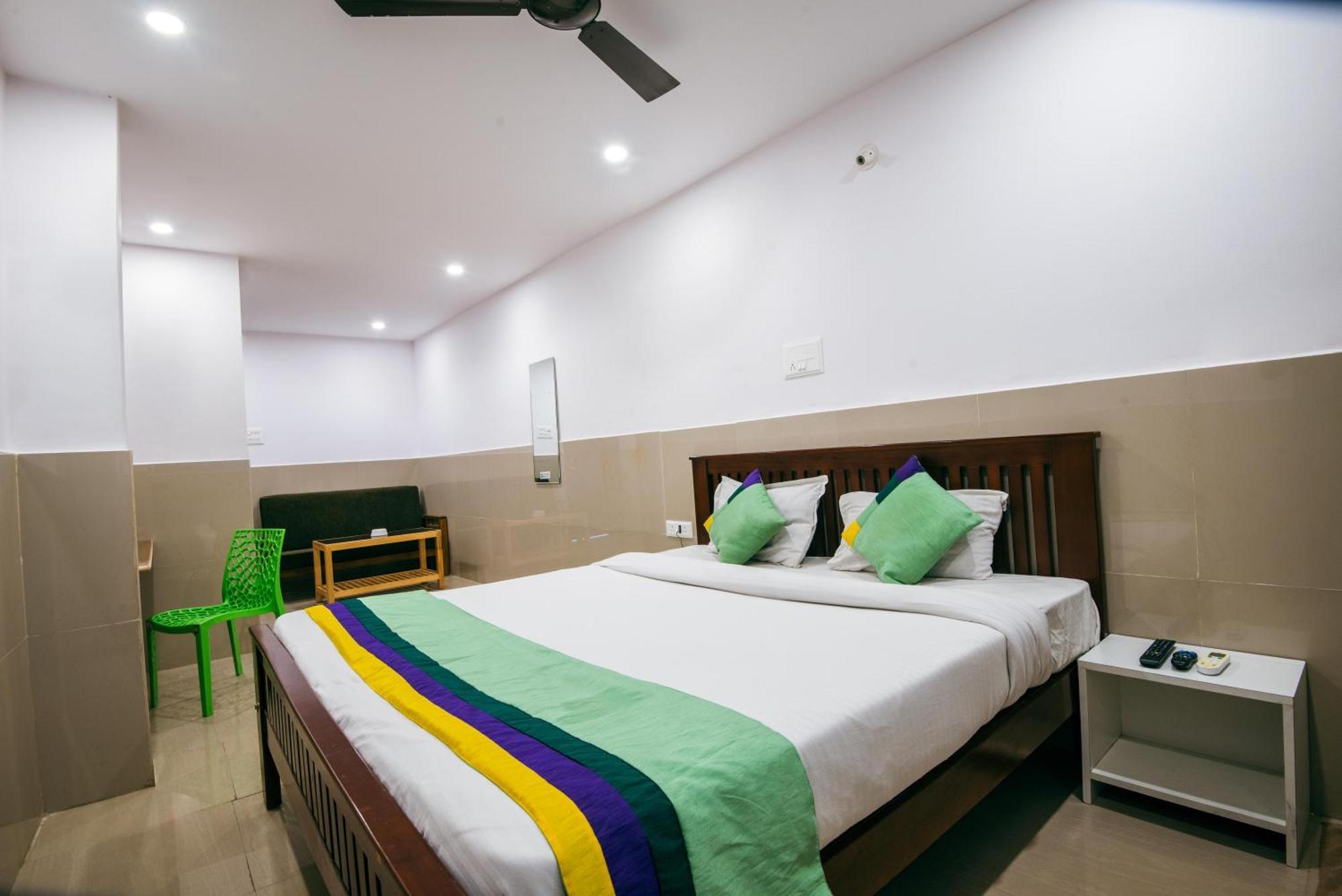 Hotel Treebo Empire Executive Premium, Hinjewadi Hinjawadi Zewnętrze zdjęcie