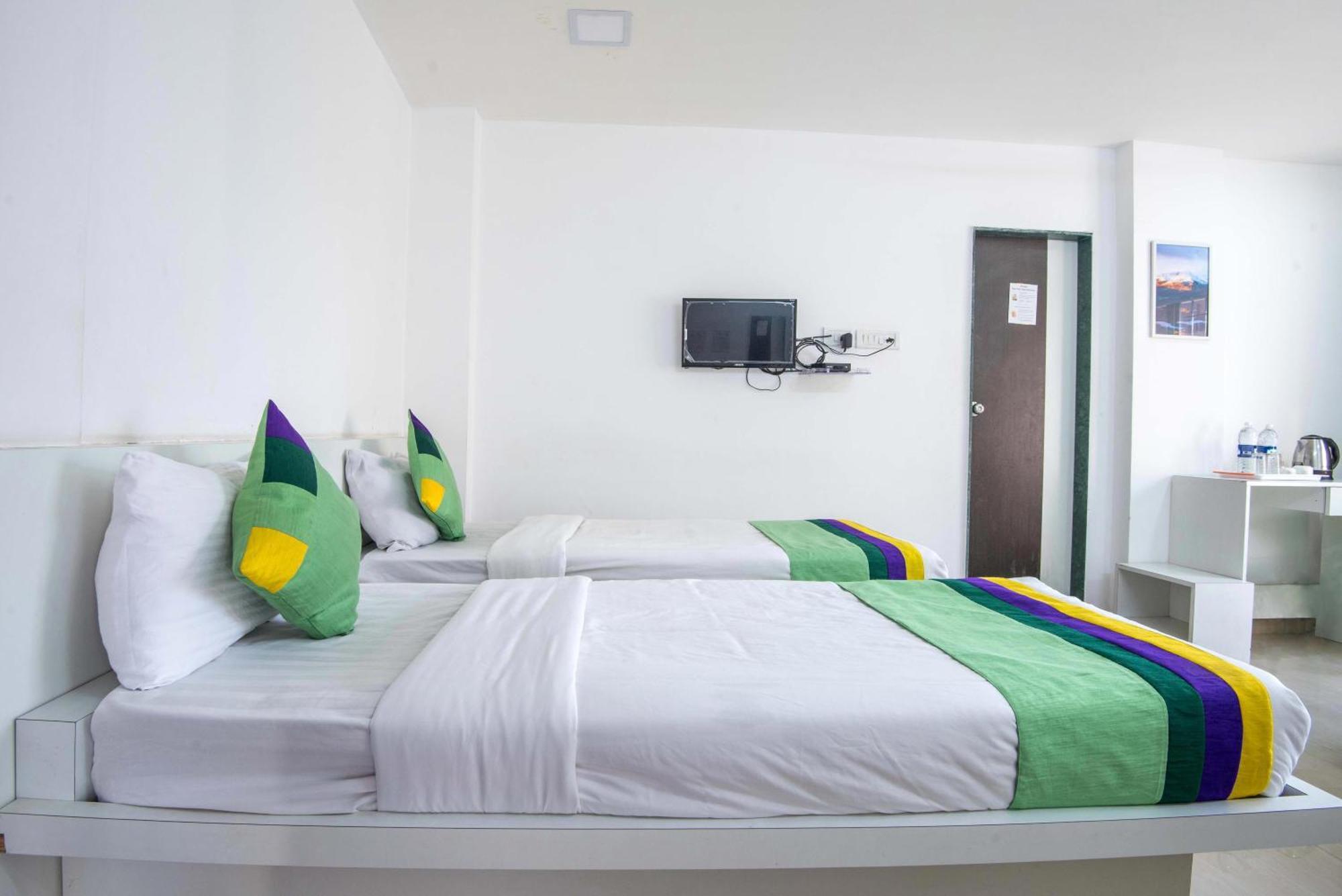 Hotel Treebo Empire Executive Premium, Hinjewadi Hinjawadi Zewnętrze zdjęcie