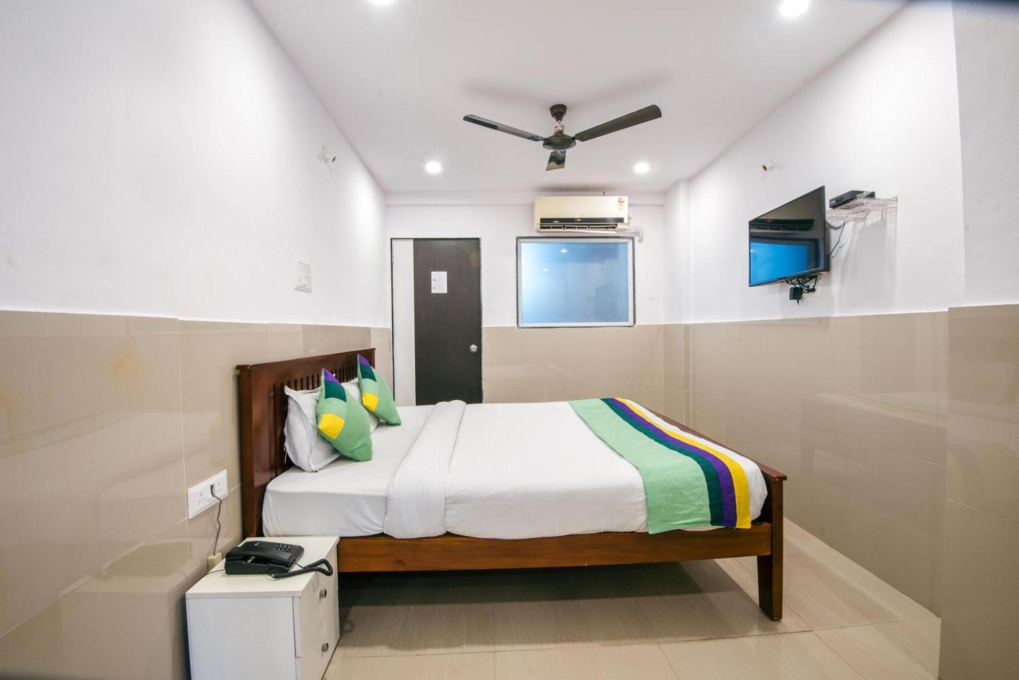 Hotel Treebo Empire Executive Premium, Hinjewadi Hinjawadi Zewnętrze zdjęcie
