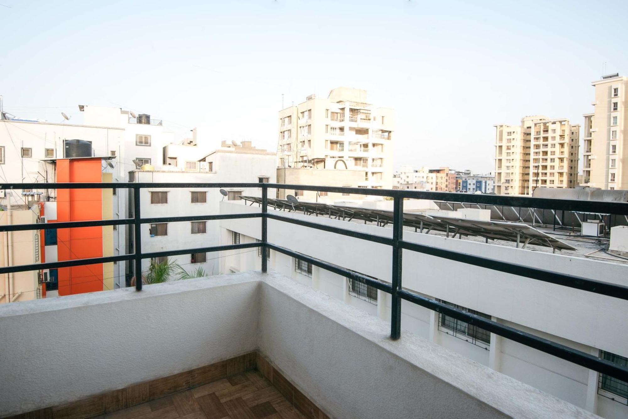 Hotel Treebo Empire Executive Premium, Hinjewadi Hinjawadi Zewnętrze zdjęcie